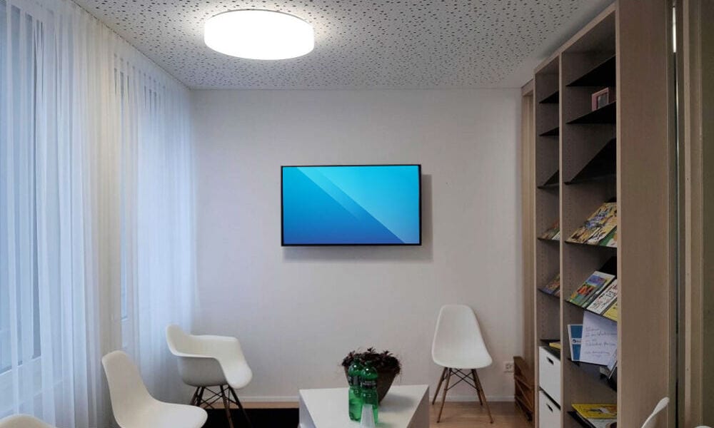 TV-Wartezimmer and Excom Media launch an exclusive partnership for DOOH in Switzerland