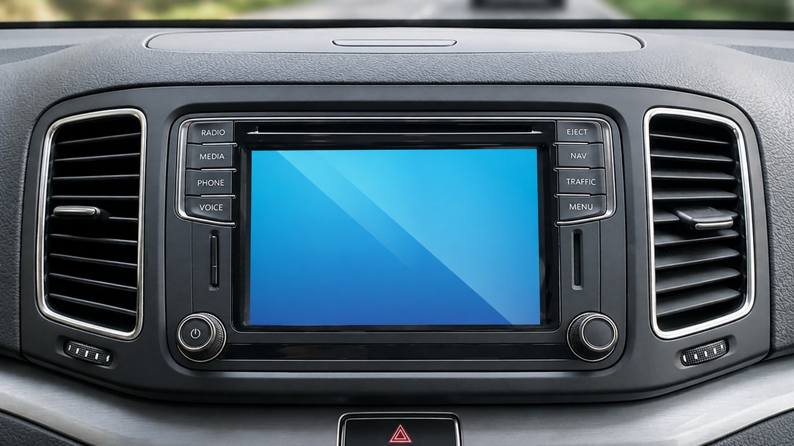 DAB+ InCar Ads — DOOH advertising screen