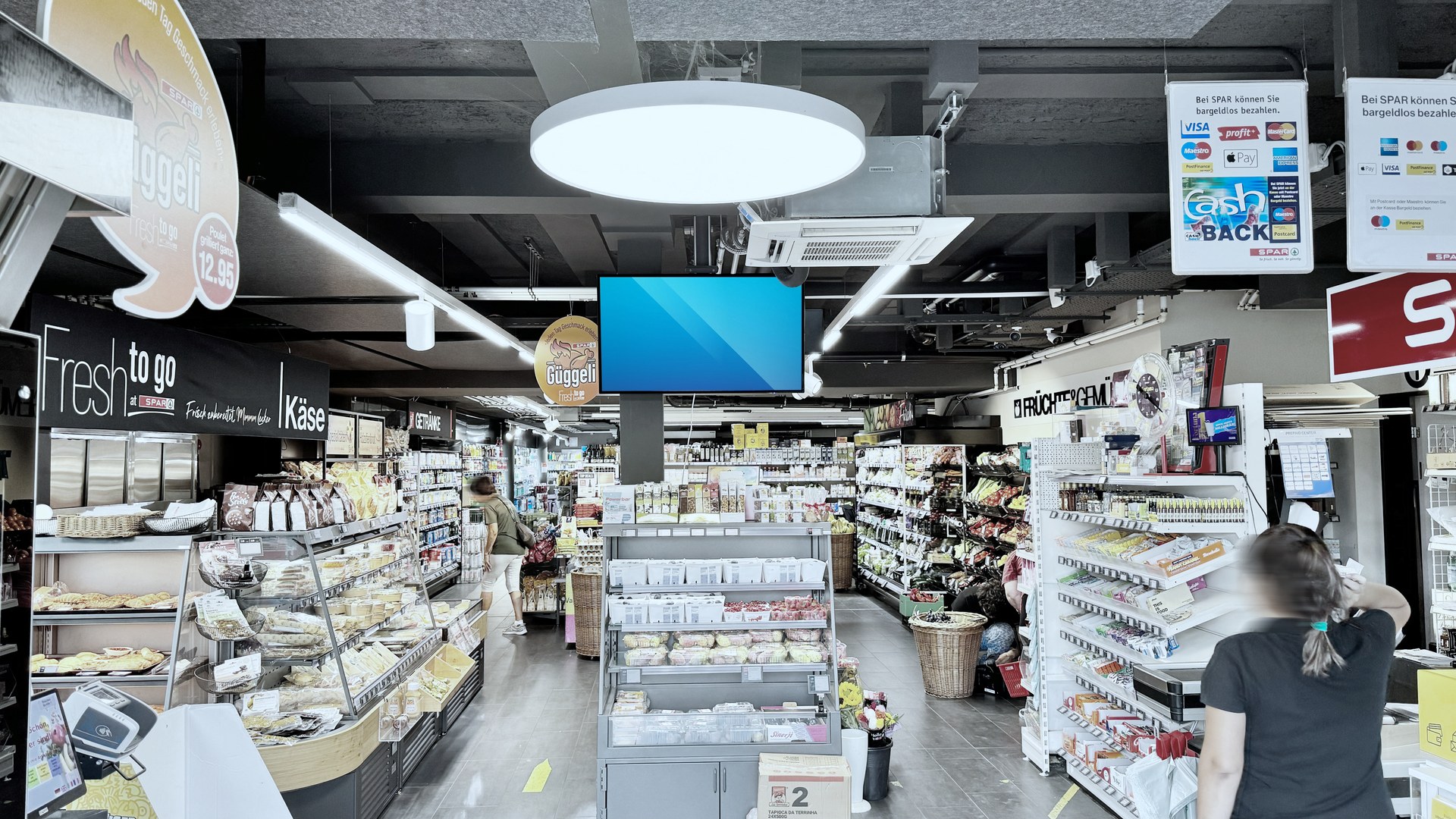 SPAR / TopCC / Tankstellen — DOOH-Werbescreen