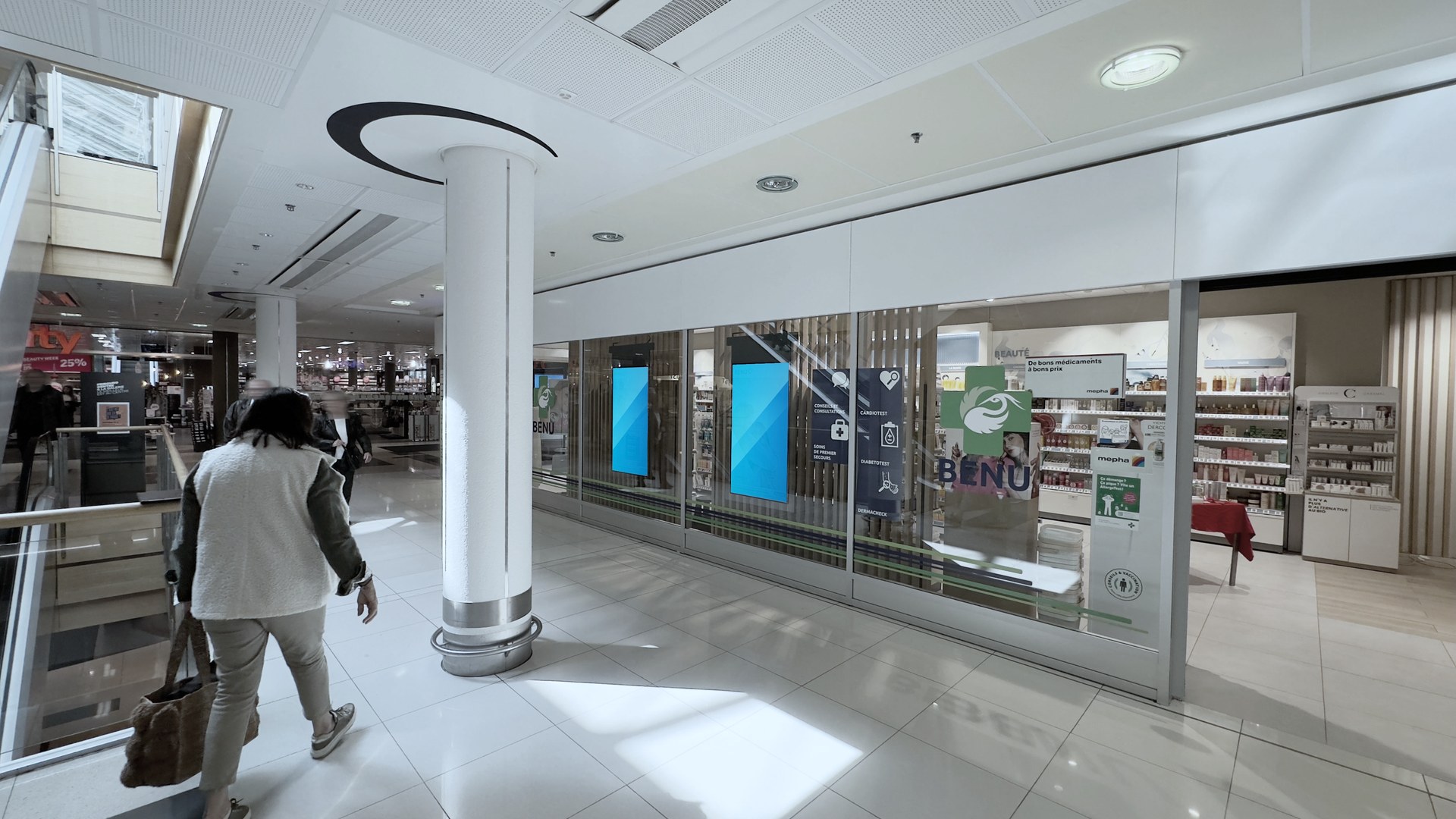 Street — DOOH advertising screen