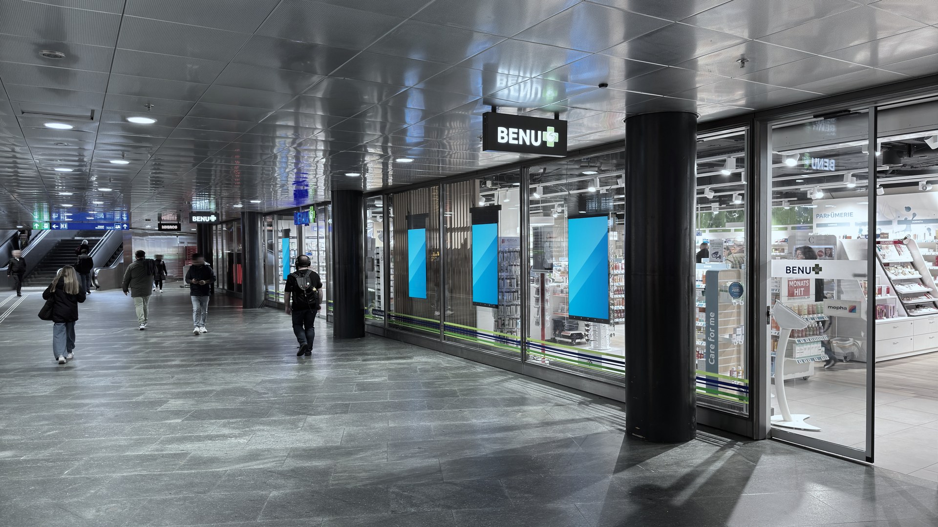 Street — DOOH advertising screen